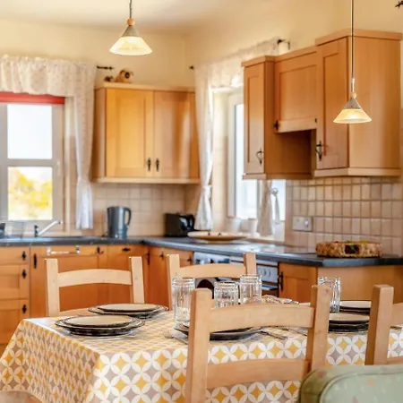 3 Bed In Cleendra Oc-i293 Holiday home