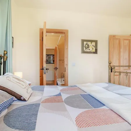 3 Bed In Cleendra Oc-i293 Holiday home